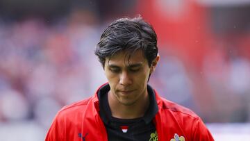 José Juan Macías antes de un partido de las Chivas.