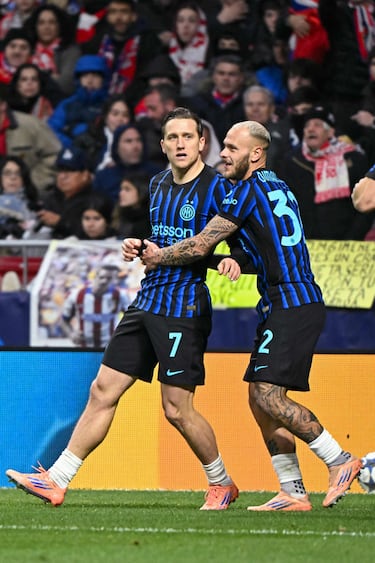 Preciosa la pared que tira Zielinski con Bonny, entrando en diagonal por la izquierda al área y batiendo por bajo a Musso con un disparo cruzado.