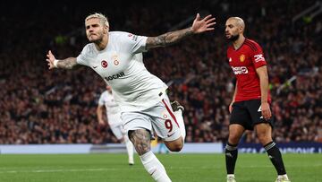 Galatasaray's Argentine forward #09 Mauro Icardi celebrates scoring the team's third goal during the UEFA Champions league group A football match between Manchester United and Galatasaray at Old Trafford stadium in Manchester, north west England, on October 3, 2023. (Photo by Darren Staples / AFP)
