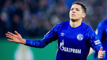 Un jugador del Schalke, multado por estar en un bar de cachimbas en plena cuarentena