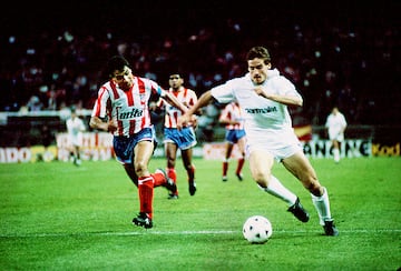Jugador de estirpe madridista, sobrino de Gento y padre de Marcos Llorente, se convirti¨® en el primer futbolista en lograr su libertad pagando la cl¨¢usula de rescisi¨®n acogi¨¦ndose al Decreto 1.006/1985, que revolucion¨® el f¨²tbol espa?ol. Se desvincul¨® del Atl¨¦tico y estuvo siete temporadas en el Madrid. Su momento de gloria fue en Oporto, en la vuelta de octavos de final de la Copa de Europa 1987-88, cuando dos extraordinarias carreras suyas propiciaron sendos goles de M¨ªchel y el 1-2 en el marcador.