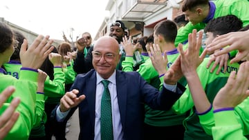 López Nieto, presidente del Unicaja, durante la celebración de la Copa del Rey.