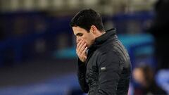 Soccer Football - Premier League - Everton v Arsenal - Goodison Park, Liverpool, Britain - December 19, 2020 Arsenal manager Mikel Arteta looks dejected after the match Pool via REUTERS/Jon Super EDITORIAL USE ONLY. No use with unauthorized audio, video, 