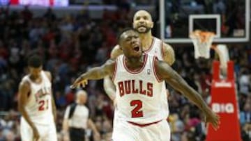 El jugador de los Bulls de Chicago Nate Robinson celebra una canasta