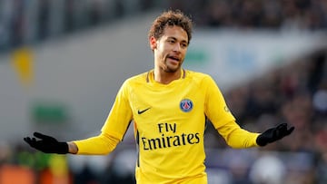 Soccer Football - Ligue 1 - Toulouse vs Paris St Germain - Stadium Municipal de Toulouse, Toulouse, France - February 10, 2018   Paris Saint-Germain&rsquo;s Neymar reacts   REUTERS/Regis Duvignau