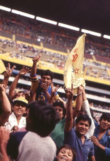 Action Photo during the celebration America champion/ Foto de accion durante celebracion America campeon/ temporada-1985/ MEXSPORT/ Juvagol-Mexsport