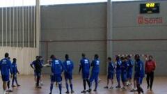 "Existe más riesgo de lesión que en el césped"