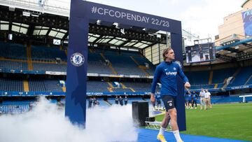 LONDON, ENGLAND - AUGUST 23: Conor Gallagher of Chelsea walks out before an open training session at Stamford Bridge on August 23, 2022 in London, England. (Photo by Darren Walsh/Chelsea FC via Getty Images)
