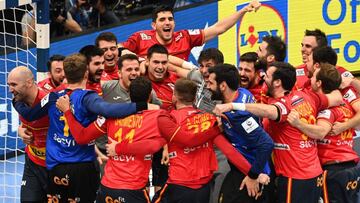 Los Hispanos tienen a tiro conquistar esta tarde el triplete