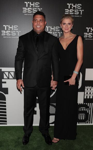 El exfutbolista brasile?o y presidente del Real Valladolid Ronaldo Nazario y su pareja Celina.