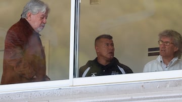 Futbol, Huachipato vs Colo Colo
Decimoctava fecha, campeonato Nacional 2024.
El entrenador de Colo Colo Jorge Almiron es fotografiado durante el partido de primera division contra Huachipato disputado en el estadio CAP de Talcahuano, Chile.
13/10/2024
Eduardo Fortes/Photosport
Football, Huachipato vs Colo Colo
18th date, 2024 National Championship.
Colo Colo manager Jorge Almiron is pictured during the first division match against Huchipato held at the CAP stadium in Talcahuano, Chile.
13/10/2024
Eduardo Fortes/Photosport