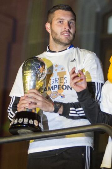 La celebración de Gignac por el Campeon del Torneo Apertura 2015 de la Liga MX