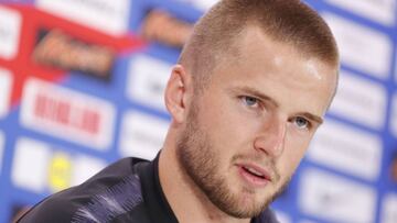 Dier durante una conferencia de prensa con Inglaterra en Repino.