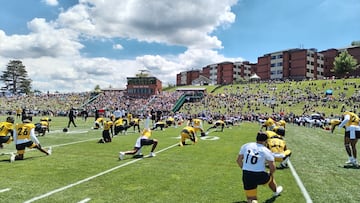 Jugadores de los Steelers en el training camp realizado en Latrobe, Pensylvania.