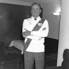 Las imágenes más curiosas de Ruiz-Mateos como presidente del Rayo Vallecano