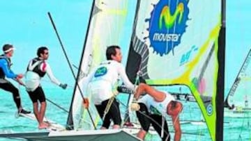 <b>EN CABEZA. </b>Iker y Xabi, a bordo del Movistar, son líderes.