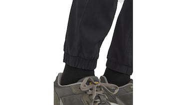 “Volvería a comprarlos”: los pantalones cargo de Jack & Jones que triunfan este enero por ser suaves y relajados