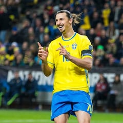 Zlatan le recuerda a Inglaterra su gol de chilena desde 40 metros