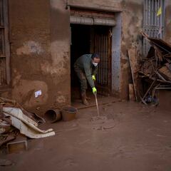 España registra el récord de lluvia en una hora durante la DANA