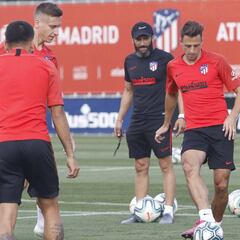 Santiago Arias ya trabaja con todo el plantel del Atlético