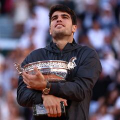 Alcaraz cumple su sueño con el título en Roland Garros
