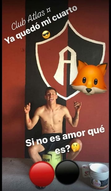 Cristian Calderón es el mejor lateral de la Liga MX del momento. El defensa tuvo una gran participación con Necaxa, pero fue formado en las filas del Atlas, equipo de sus amores. Para el Clausura 2020, 'Chicote' formará parte del plantel de Chivas. 