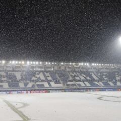 La nieve protagonista en el estadio de Bérgamo
