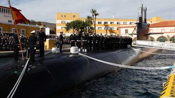 Vista del submarino 'Isaac Peral' S-81, en la Flotilla de Submarinos del Arsenal de Cartagena, a 30 de noviembre de 2023, en Cartagena, Región de Murcia (España). La Armada recibe hoy el submarino S-81 Isaac Peral por parte de Navantia en Cartagena (Murcia). El sumergible, que se construye en las instalaciones de Navantia en Cartagena, iba a ser entregado en el primer semestre de 2023, pero finalmente se retrasó. El programa de submarinos convencionales oceánicos S-80 de última generación supone para la Armada española situarse entre las mejor dotadas del mundo en cuanto al arma submarina, y para Navantia colocarse entre los diez países capaces de diseñar y construir submarinos convencionales en todo el mundo.
30 NOVIEMBRE 2023;CARTAGENA;MURCIA;ARMADA;ROBLES;S81 ISAAC PERAL
Edu Botella / Europa Press
30/11/2023