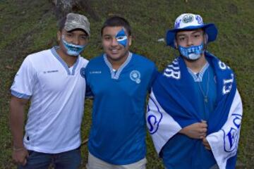 Así vivieron los aficionados de la Selecta y de la escuadra tricolor el partido de esta noche en el Cuscatlán.