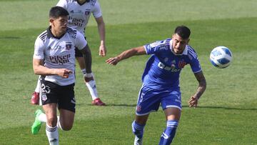 Futbol, Universidad de Chile vs Colo Colo.
Fecha 20, campeonato Nacional 2022.
El jugador de Universidad de Chile Emmanuel Ojeda, derecha, disputa el balon contra Esteban Pavez of Colo Colo durante el partido por la primera division disputado en el estadio Fiscal de Talca.
Talca, Chile.
31/07/2022
Jose Robles/Photosport

Football, Universidad de Chile vs Colo Colo.
20th date, 2022 National Championship.
Universidad de Chile’s player Emmanuel Ojeda, right, vies the ball against Esteban Pavez of Colo Colo during the first division match held at Fiscal de Talca stadium.
Talca, Chile.
07/31/2022
Jose Robles/Photosport