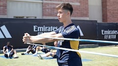 Güler entrena en la UCLA.