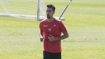 Isaac Cuenca, en uno de sus &uacute;ltimos entrenamientos con el Reus. Ahora est&aacute; en el Sagan Tosu, de Jap&oacute;n.
 
 
 
 