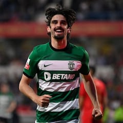 Trincao deja atrás el Barça