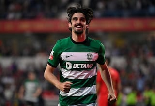 Trincao deja atrás el Barça