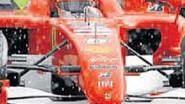 <b>DURAS CONDICIONES. </b>El mal tiempo estuvo contra Kimi Raikkonen.