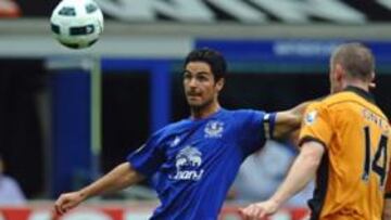 <b>NACIONALIZADO. </b>Arteta, con el Everton en el partido ante el Wolves el pasado sábado.