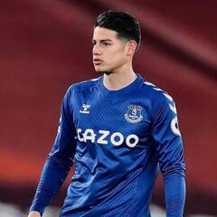 James, criticado en Inglaterra por viaje anticipado a Colombia