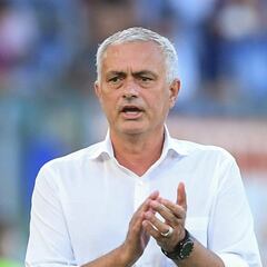 Mourinho rules out Newcastle move but reveals "emotional connection"