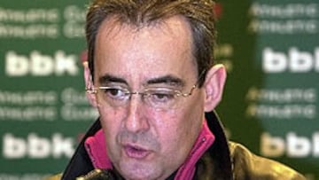 <b>POR EL CASO GURPEGUI</b>. El presidente del Athletic de Bilbao, Javier Uria, ha explicado los motivos de su dimisión en su cargo como vocal de la junta directiva de la Real Federación Española de Fútbol.