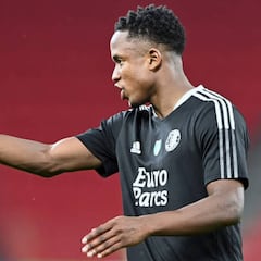 En Leeds se ilusionan con Sinisterra por su parecido a Luis Díaz