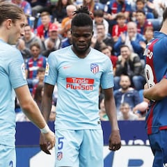 Unai Emery estuvo viendo a Thomas ante el Levante