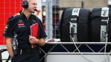 Adrian Newey reconoce el beneficio de los Pirelli en su Red Bull.