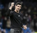 Courtois, 100 victorias de blanco