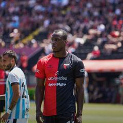 Baldomero Perlaza rescinde contrato con Colón y queda libre