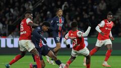 El Reims amarga el debut de Kvara