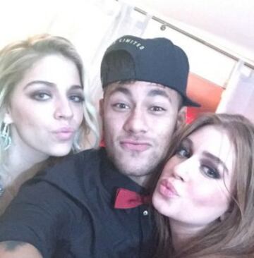 Neymar, siempre activo en las redes sociales.