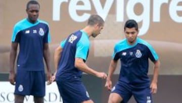 'Tecatito' ya entrena con el Porto; no viajará a amistosos del Tri