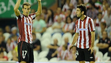 Iñigo Pérez, en su etapa como jugador del Athletic celebra un gol en 2012.