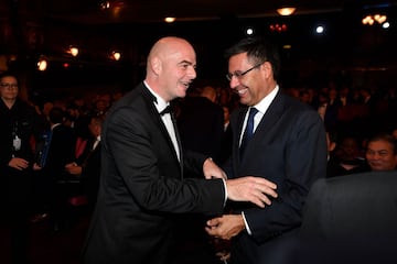 Gianni Infantino y Bartomeu