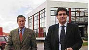 <b>DURA PAPELETA</b>. Tarea complicada la que tendrán que asumir el presidente , Manuel Vega-Arango, y el gerente, Alfredo García Amado.